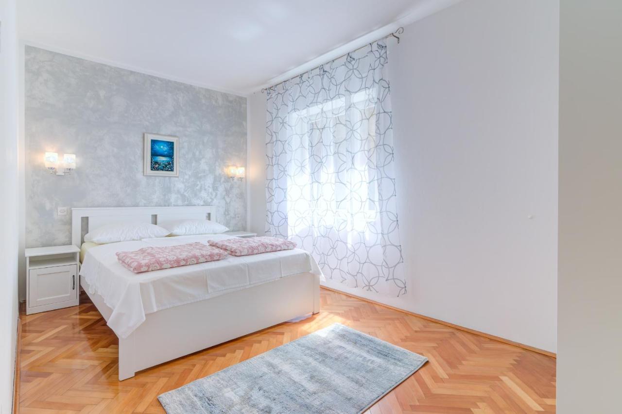 Apartments By The Beach Adela Senj Senj  Exterior foto