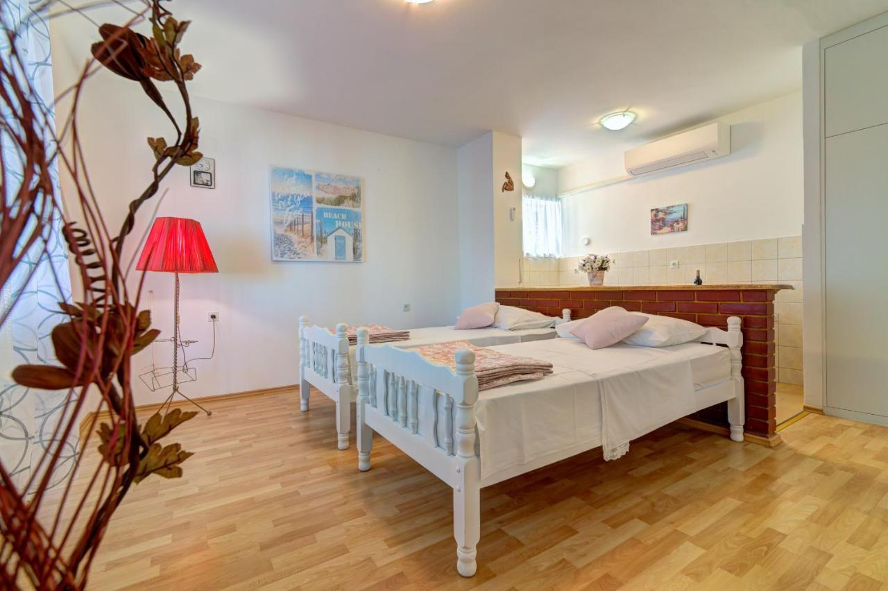 Apartments By The Beach Adela Senj Senj  Exterior foto
